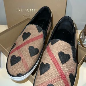 Burberry Gauden Slip on Sneakers size 7.5 (38.5 EUR)